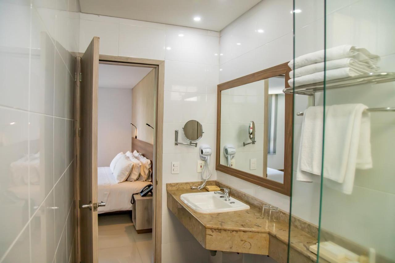 Hotel Estancia Chipichape Кали Екстериор снимка
